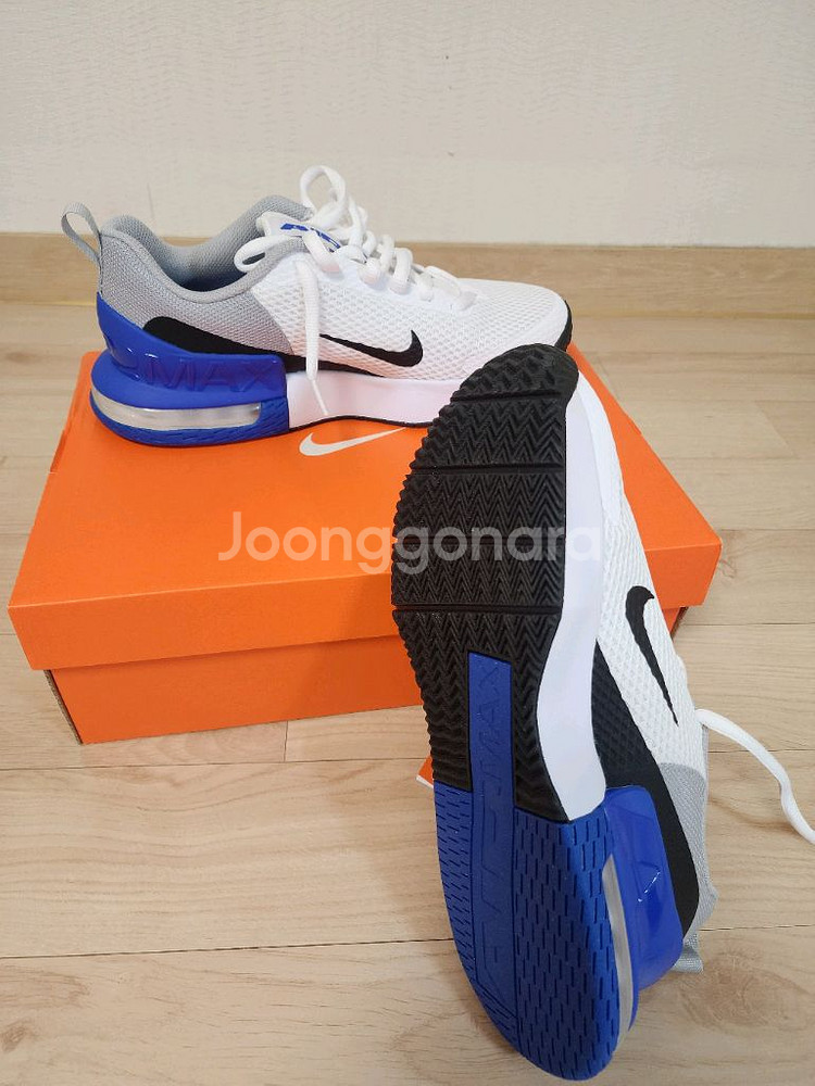 (새상품)나이키 에어맥스 러닝화 알파 260사이즈--5