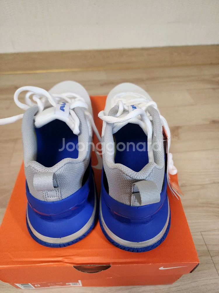 (새상품)나이키 에어맥스 러닝화 알파 260사이즈--7