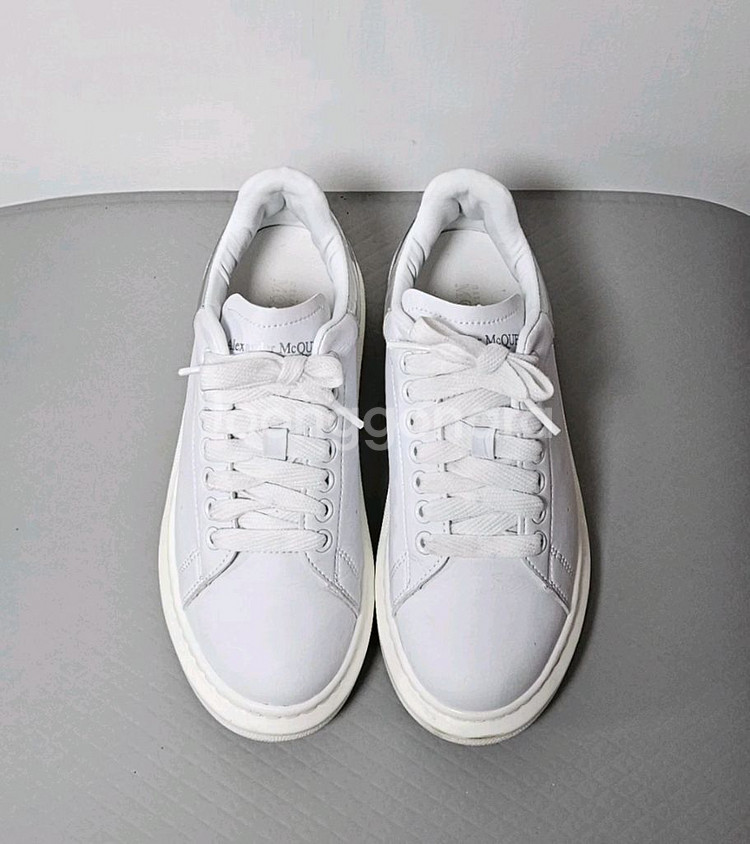 알렉산더 맥퀸 오버솔 스니커즈 38사이즈(240)--1