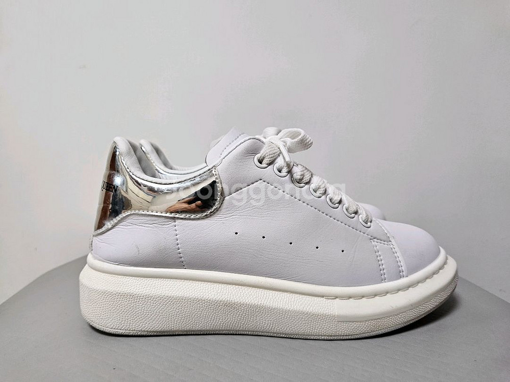 알렉산더 맥퀸 오버솔 스니커즈 38사이즈(240)--3