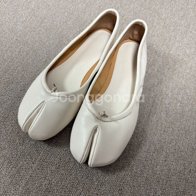 빅사이즈 말랑 타비 족발 플랫 265mm--4