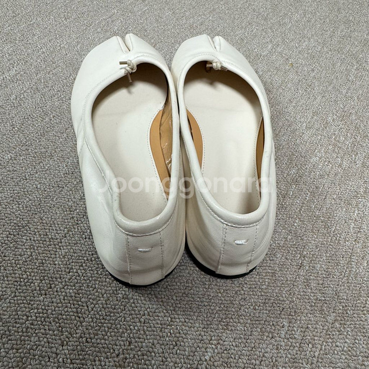 빅사이즈 말랑 타비 족발 플랫 265mm--3