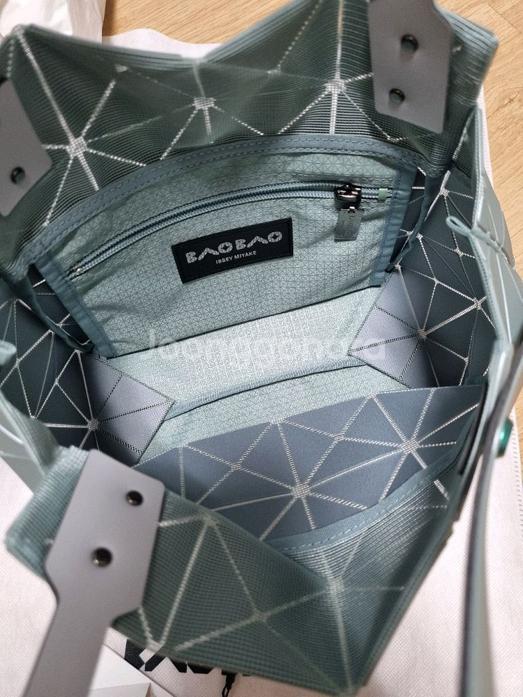 바오바오 캐럿백 미듐 미디움 애쉬 그린--2