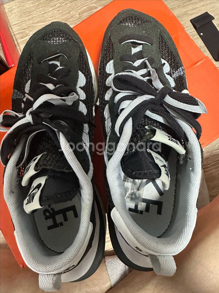 [255] 나이키 x 사카이 베이퍼와플 블랙 화이트--0