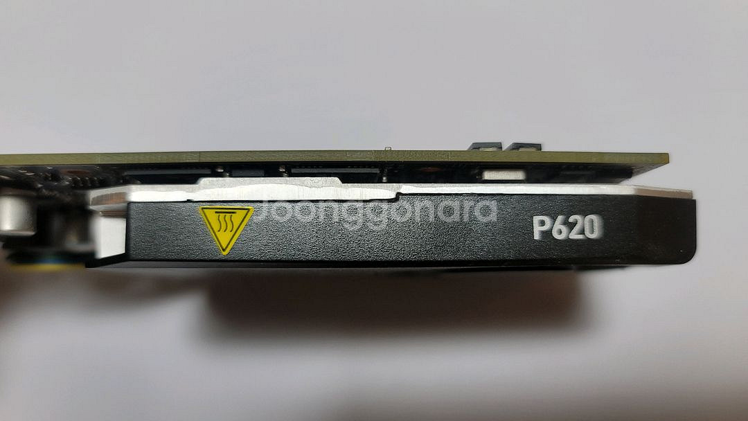 전문가용 그래픽카드 쿼드로 P620 2G--2