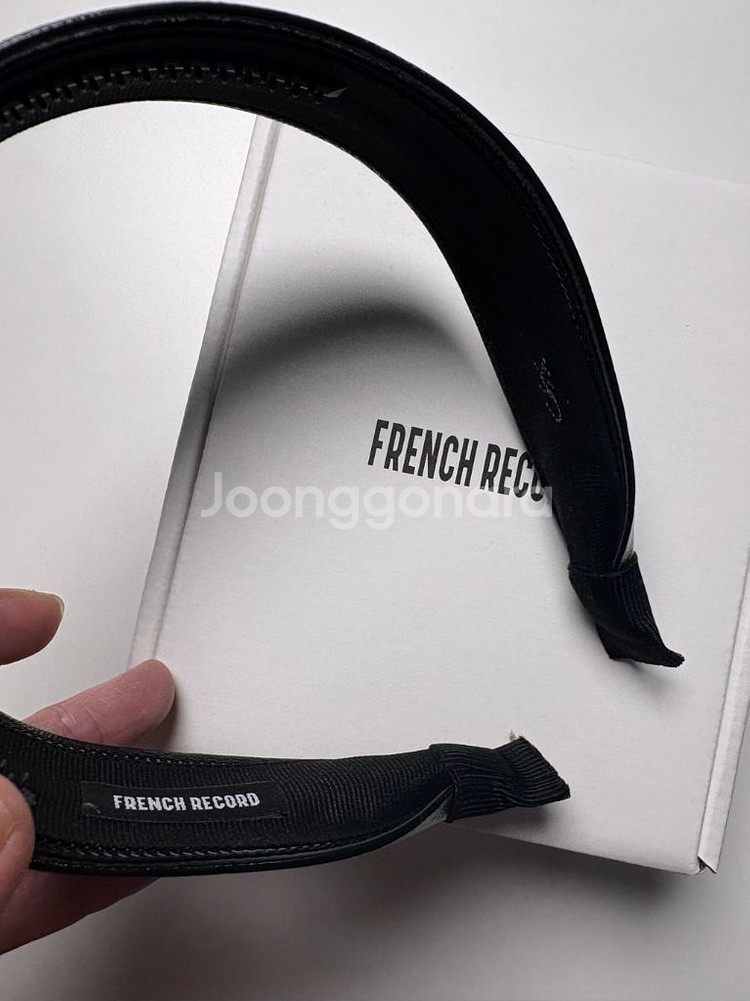 프렌치레코드 NAPLAK LEATHER HAIRBAND--2