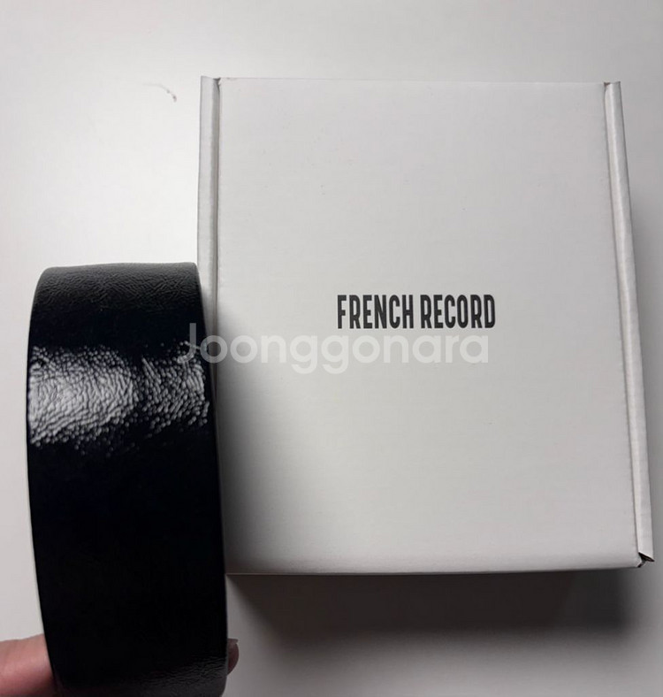 프렌치레코드 NAPLAK LEATHER HAIRBAND--1