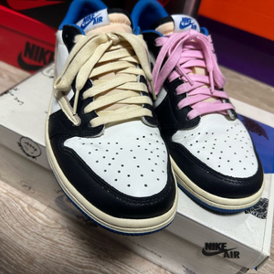 [255] 조던 1x 트래비스 스캇 x 프라그먼트