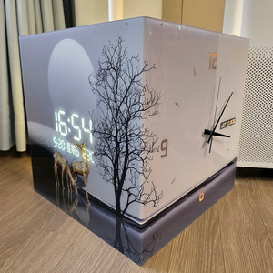 코너 벽시계 조명 시계 팝니다.
