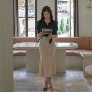 새상품 플로움 머메이드 롱스커트 블랙 s