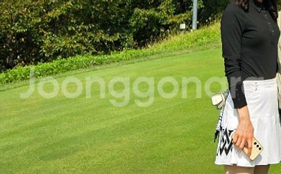 어뉴 정품 티셔츠 택달린새상품--8