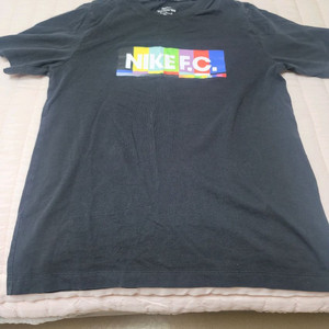 나이키 FC 컬러바 반팔티 M