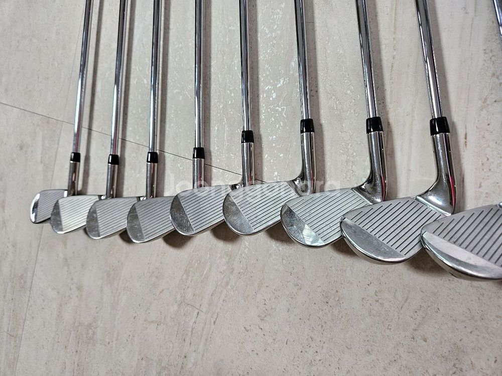 캘러웨이 AI SMOKE 아이언 9세트 판매--2