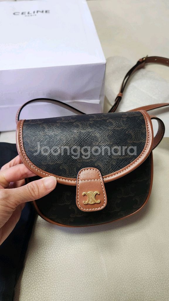 셀린느 미니베사체 가방--6