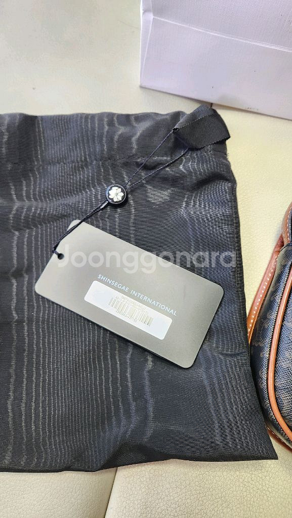 셀린느 미니베사체 가방--8