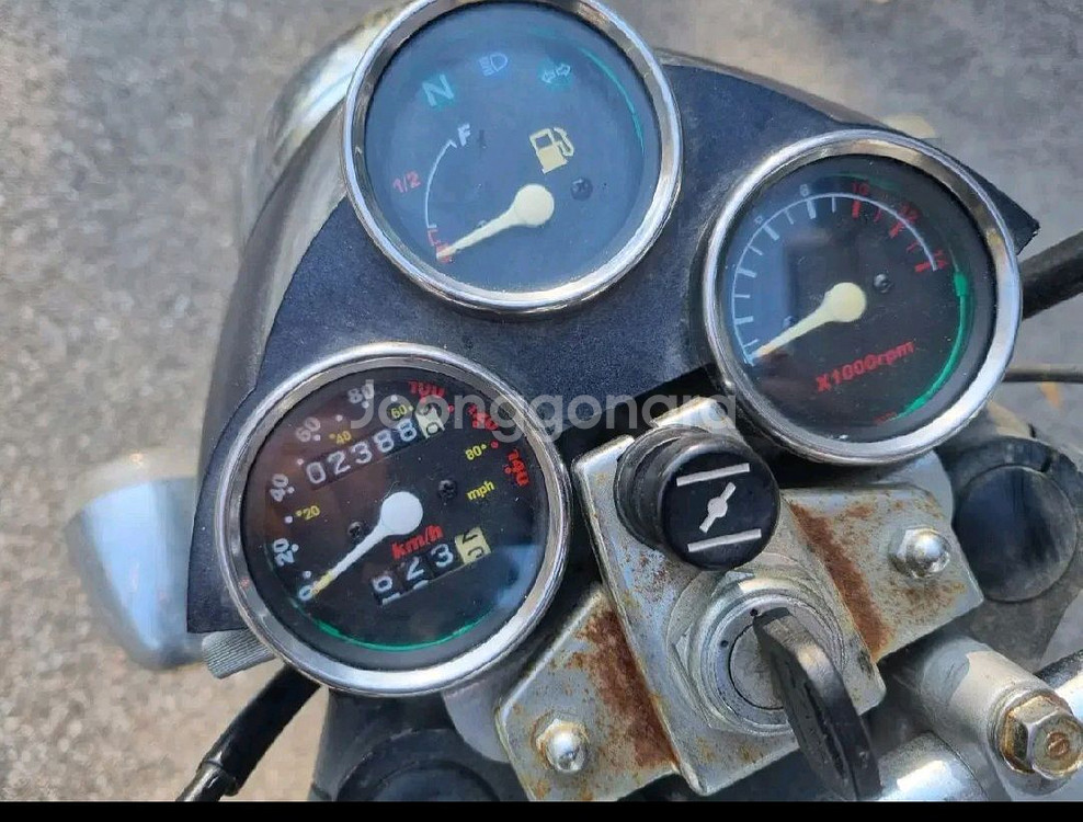 16년 울프125 sym 2388km 순정상태 a급--7