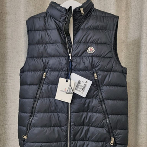 (새상품)몽클레어 경량패딩조끼 네이비