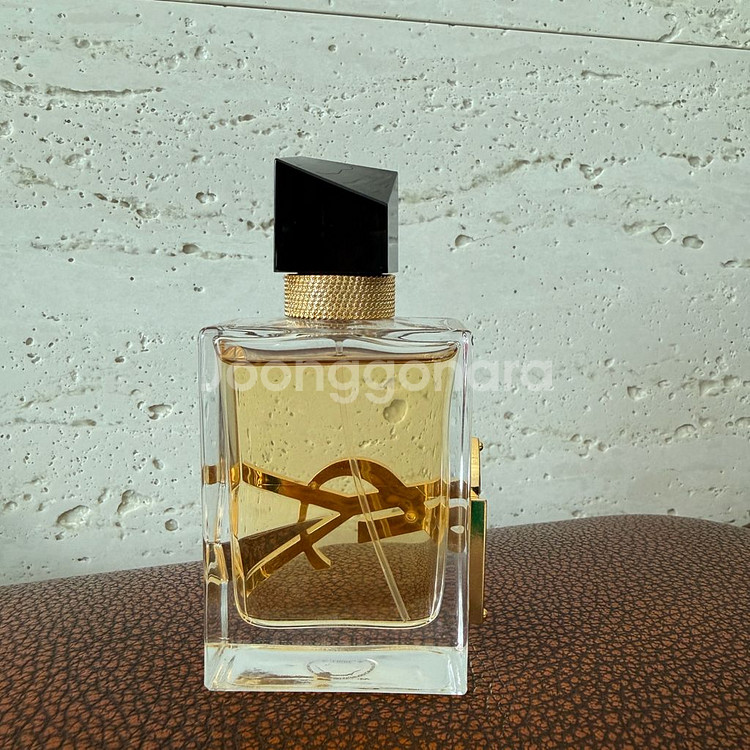 입생로랑 리브르 오드빠르펭 향수 50ml--2