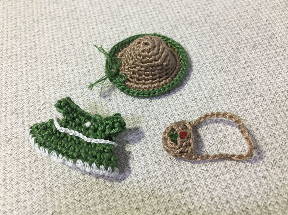 [실바니안 뜨개옷] 초록 프릴 원피스 모자 가방 세트 이미지