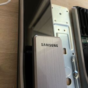 삼성 푸시풀 도어락 SHS-P710 팝니다.