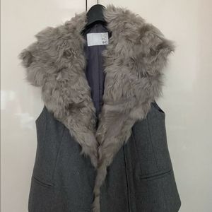 새제품)enc 양털모피 울 집업베스트