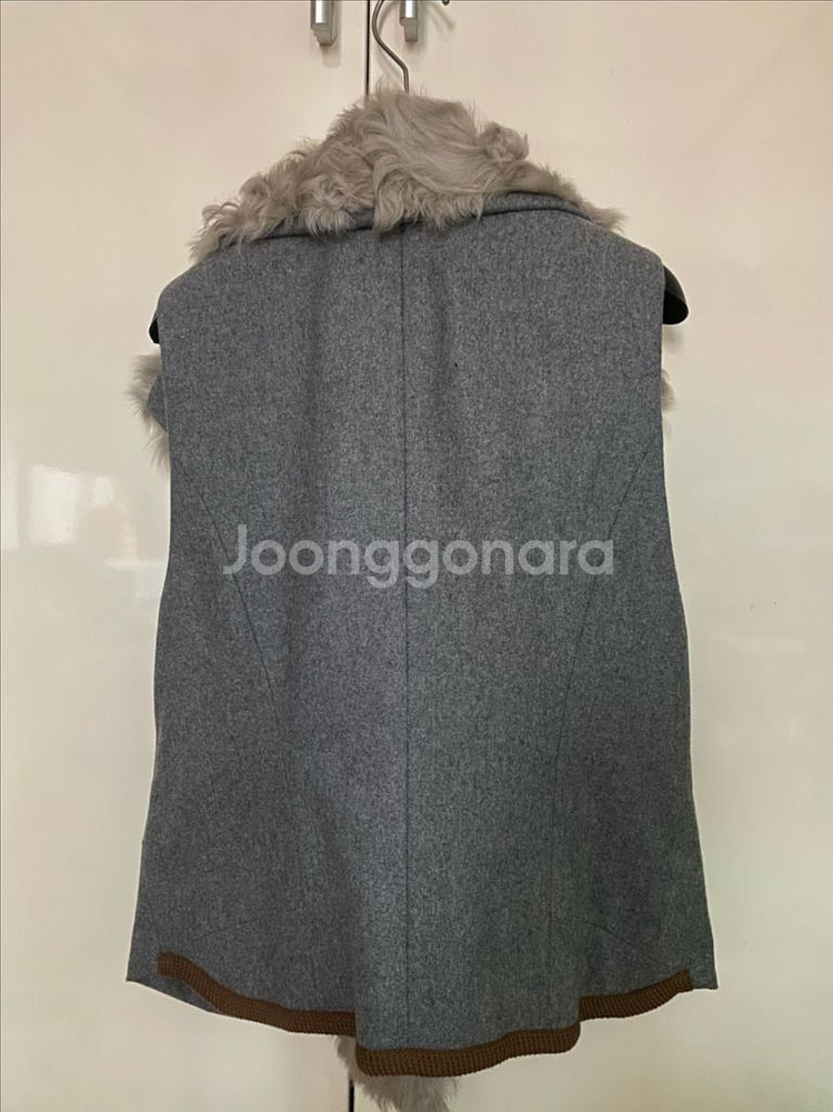 새제품)enc 양털모피 울 집업베스트--1