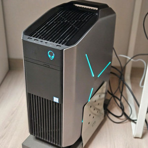 에일리언웨어 데스크탑PC i7 8700 24gb
