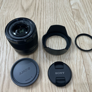 소니 FE마운트 28mm F2 렌즈