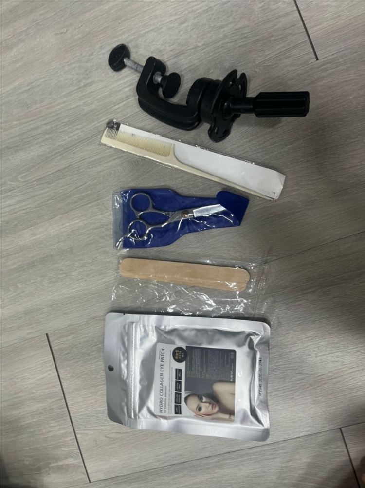 메이크업 실기 및 피부실기 일부재료 팔아요 이미지
