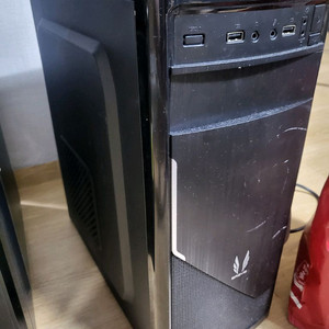i7 7700 GTX1650 게이밍 컴퓨터
