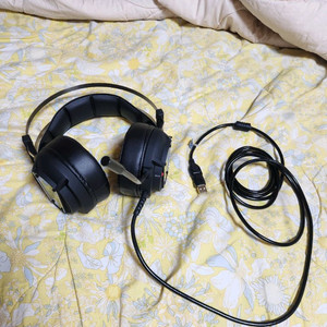 녹스 게이밍 헤드셋 NX-3PLUS 박스 x 팝니다.