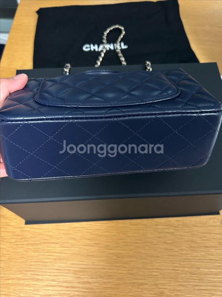샤넬 뉴미니 탑핸들 / 24년 신강 직접구매 상태최상--4