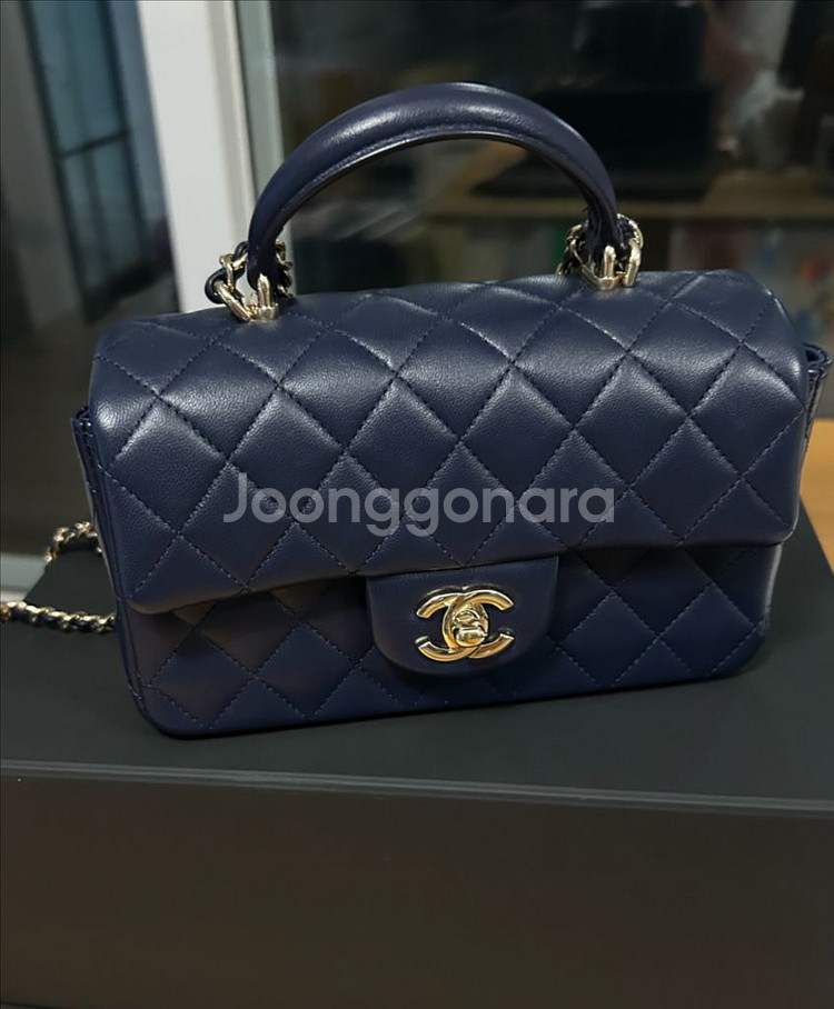 샤넬 뉴미니 탑핸들 / 24년 신강 직접구매 상태최상--6