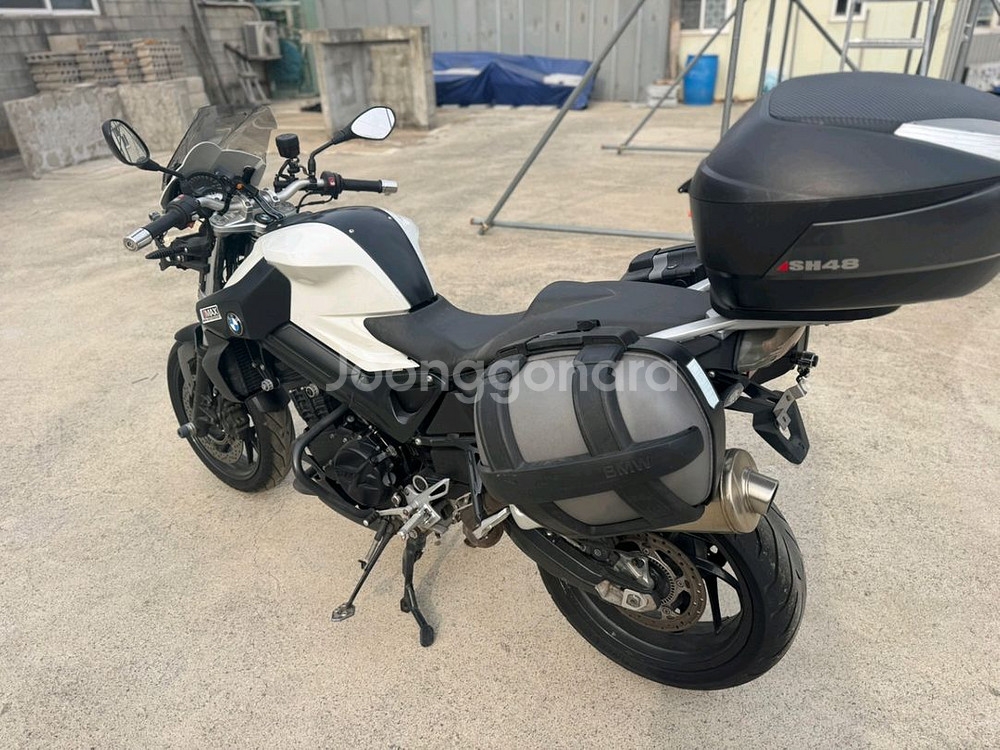 bmw f800r 11년형 삼박스튜닝 판매합니다--2