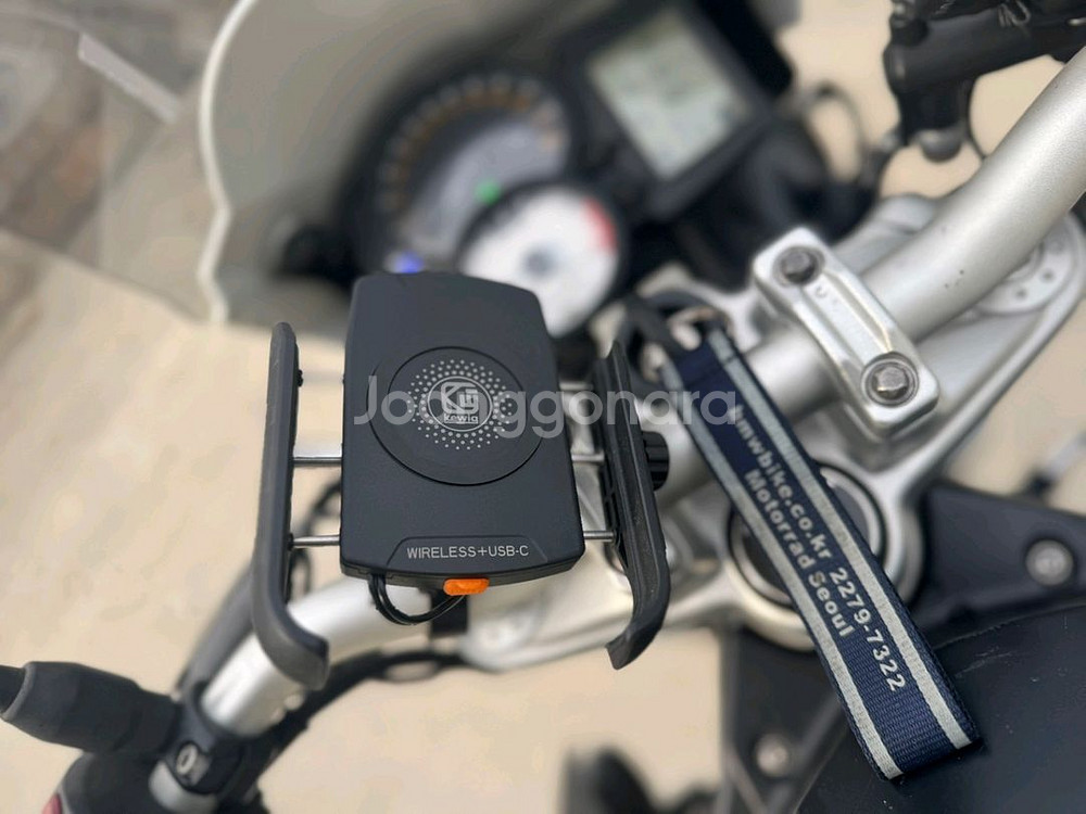 bmw f800r 11년형 삼박스튜닝 판매합니다--9