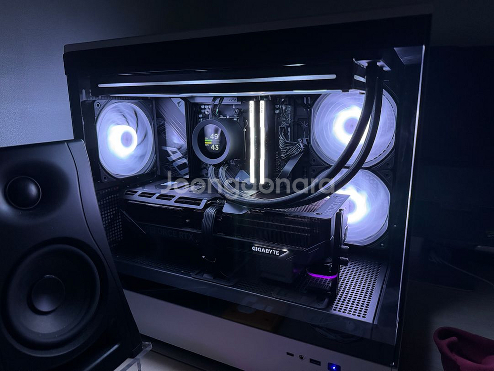 데스크탑 완본체 9700x 5070ti 64gb 2tb--0
