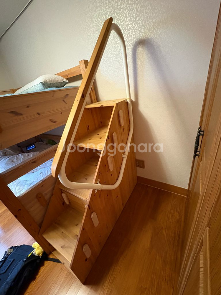 핀란디아 이층침대 계단만 판매--2
