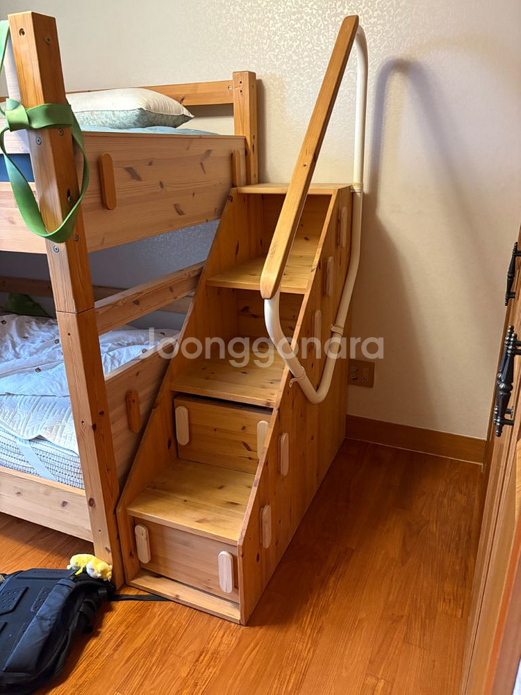 핀란디아 이층침대 계단만 판매--0