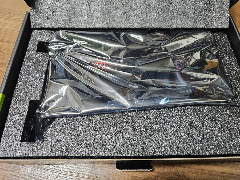 MSI 게이밈 5060 8gb--1