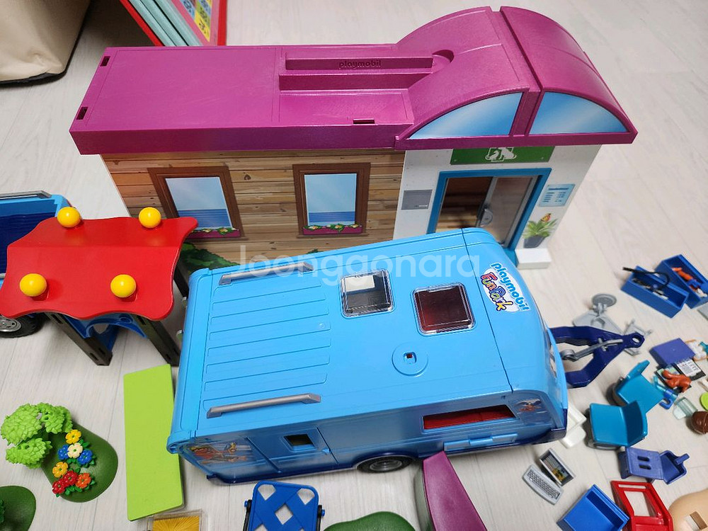 플레이모빌 9502, 70146, 5568--8