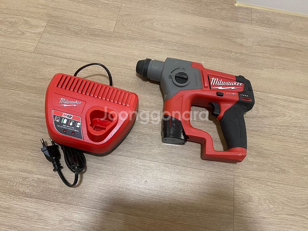 밀워키 M12 CH 로터리 해머드릴--1