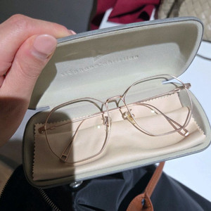 크리스티앙 안경테