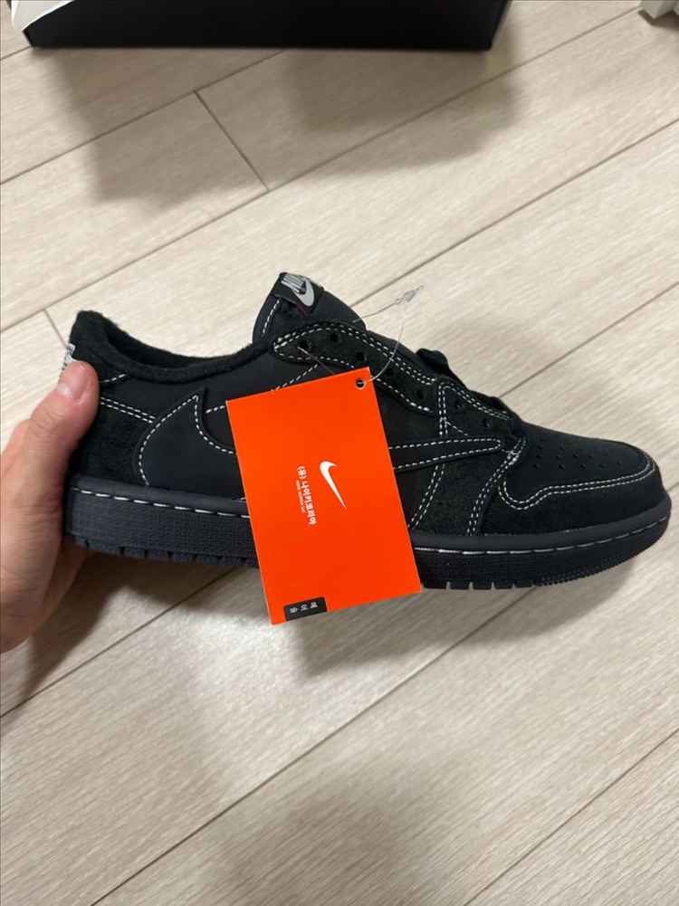 나이키 스캇 에어조던 1 로우 OG SP 240 이미지