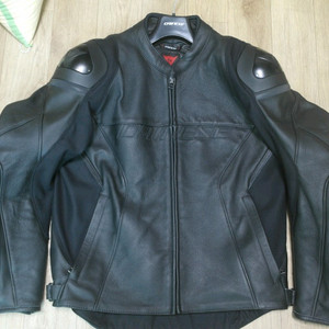 [신형] 다이네즈 레이싱4 가죽 자켓 56호 -검정-