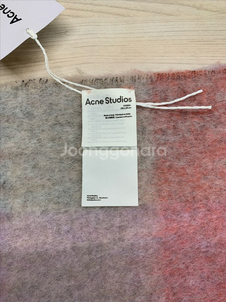 [새제품] 아크네스튜디오 모헤어 머플러 푸시아 핑크--2