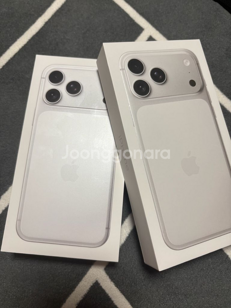 쿨거래 229(미개봉)아이폰17 프로맥스 실버 512 자급제--0
