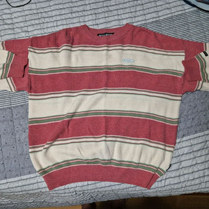 스컬프터 니트 스웨터