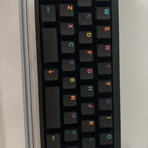 wind hola 40배열키보드 팝니다