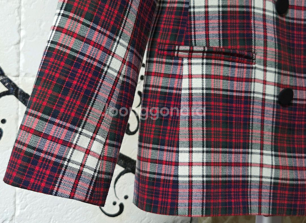 끌로디피에로 정품 체크패턴 더블자켓 판매합니다--4
