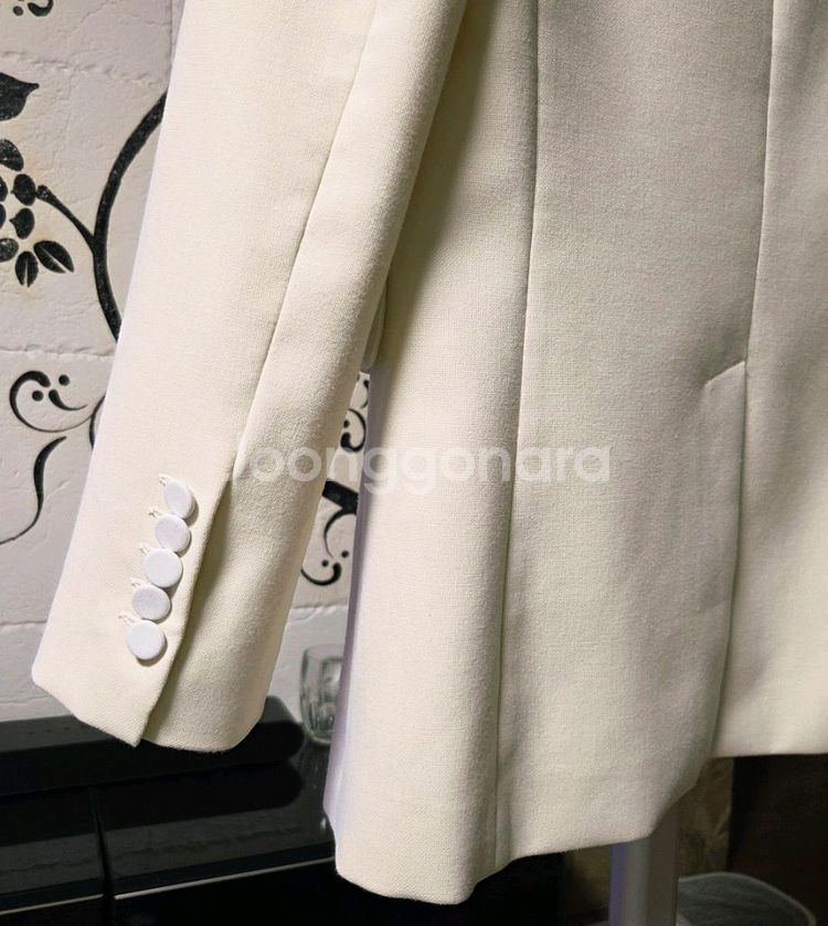 산드로 정품 자켓 판매합니다--7